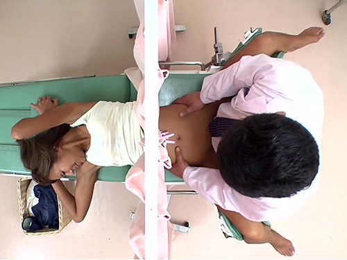 【黒ギャル】だましレイプ　妊娠検査でカレとやってきた産婦人科の分娩台でソコへ直接媚薬を投入されて犯されたギャルたち